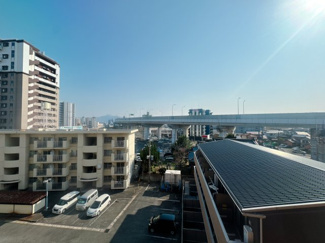 【展望】 | あまりの眺めの良さに、その場を離れるのを忘れてしまう。そんなバルコニー。