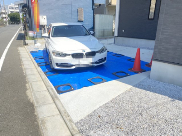 祝：成約済み　八王子市　長房町　新築戸建て　５期の駐車場|～仲介手数料無料☆八王子ひなた不動産～八王子市長房町　新築戸建て