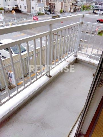 ジュネス八木のバルコニー