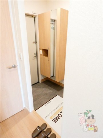 オーベルジーヌの玄関