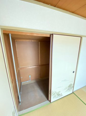 上高丸厚生年金住宅3号棟の収納