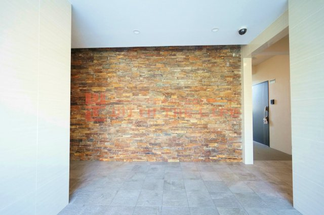 カサグランデ本町【10,000円キャッシュバック対象物件】のロビー|落ち着いたロビーです