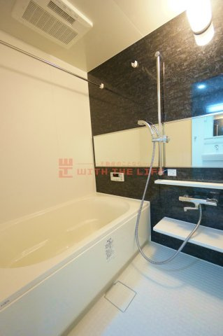 カサグランデ本町【10,000円キャッシュバック対象物件】の浴室|ゆったり過ごせるお風呂です