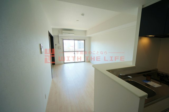 カサグランデ本町【10,000円キャッシュバック対象物件】の居間・リビング|使いやすい居間です