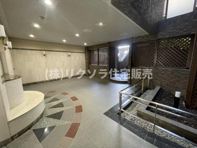 ロイヤルアーク東香里園町のエントランス|内部
■物件内覧・資金計画相談・住宅ローン相談、リフォーム相談、お問合せ受付中■
※当日・翌日のご内覧、ご相談はお電話でのお問合せがスムーズです！