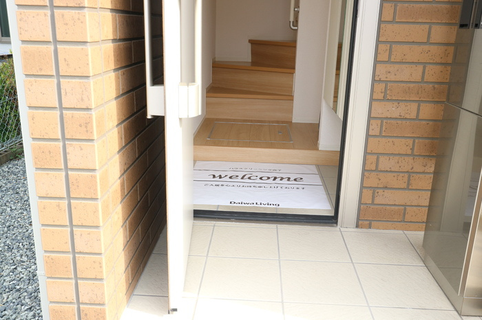 D-room高丘の玄関