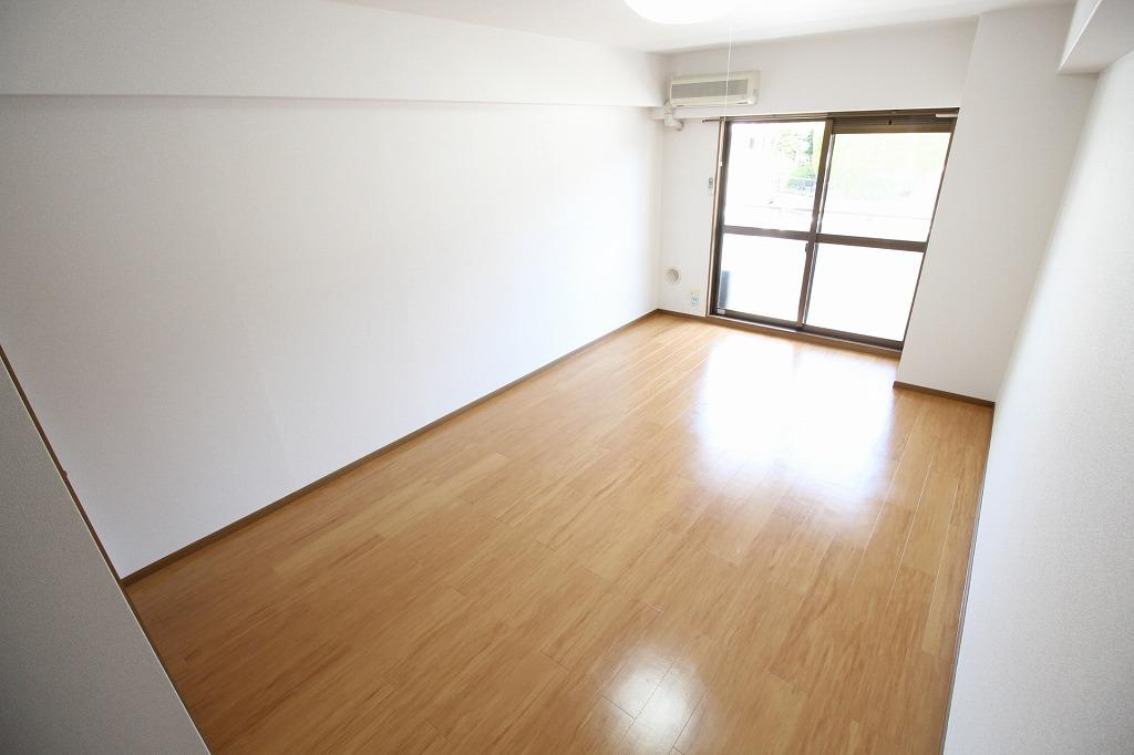 いちご館の居間・リビング|※お部屋により仕様が異なる場合があります