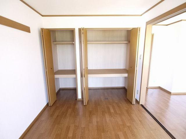 エクセルハイツCの収納