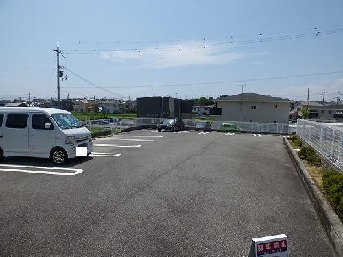 エクセルハイツCの駐車場