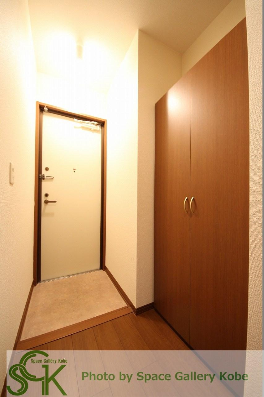 エスペランサ二見　B棟の玄関
