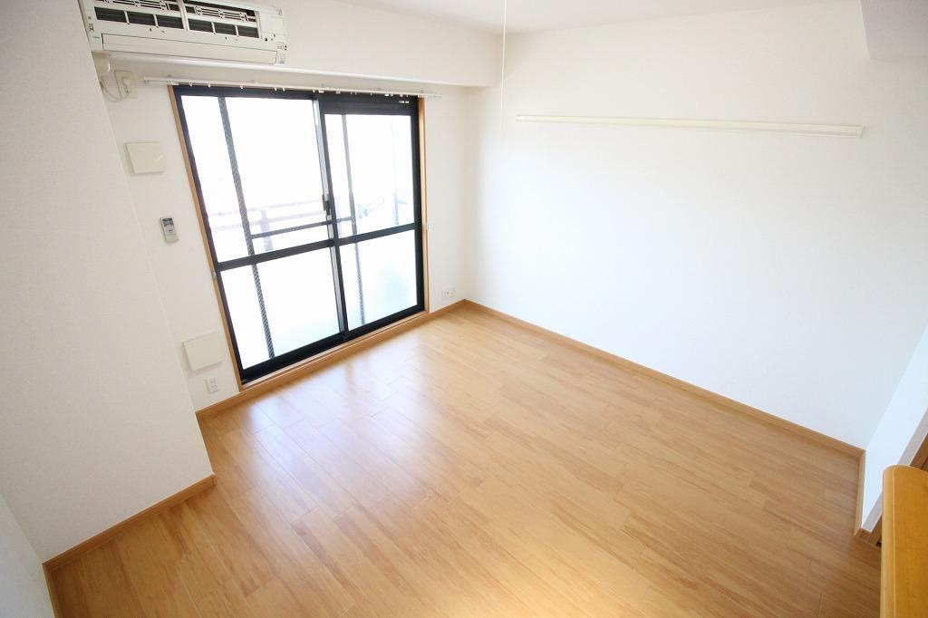 エテルノ・スクウェア五番館の居間・リビング|※お部屋により仕様が異なる場合があります