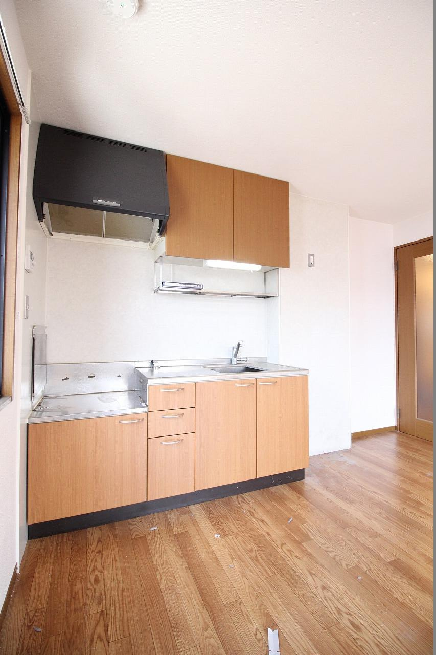 クラインベルクA棟のキッチン|※お部屋により仕様が異なる場合があります