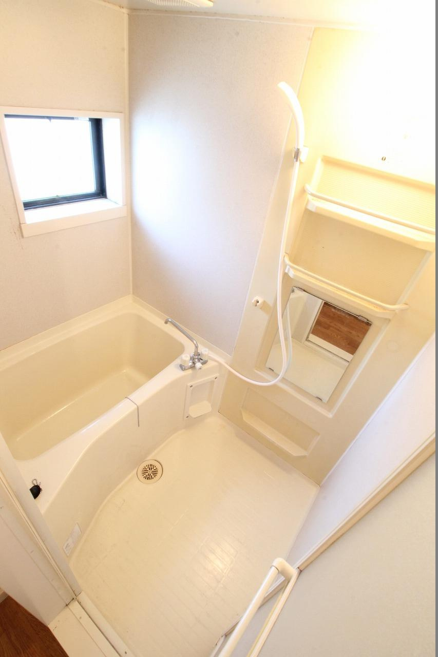 クラインベルクA棟の浴室|※お部屋により仕様が異なる場合があります