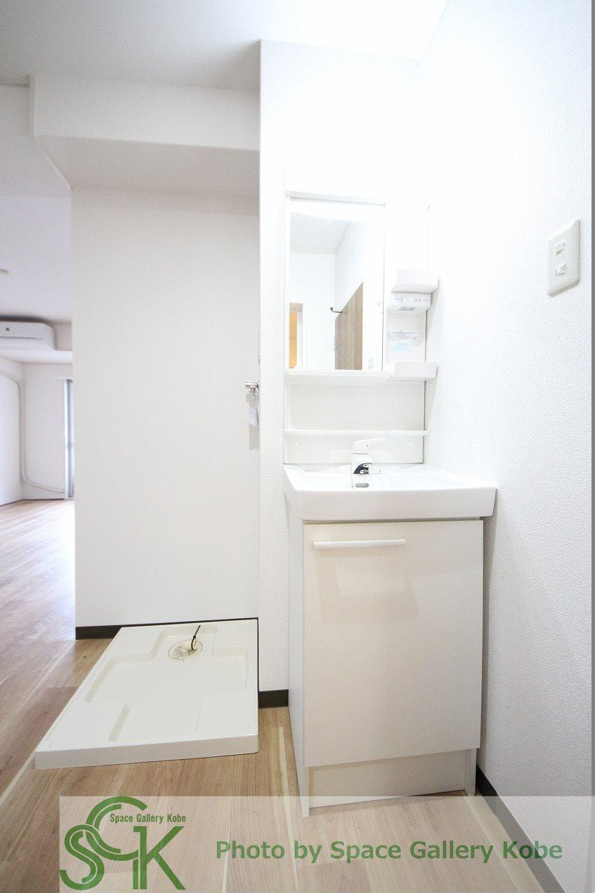 グランデ石屋川Ⅰの洗面所|※お部屋により仕様が異なる場合があります。