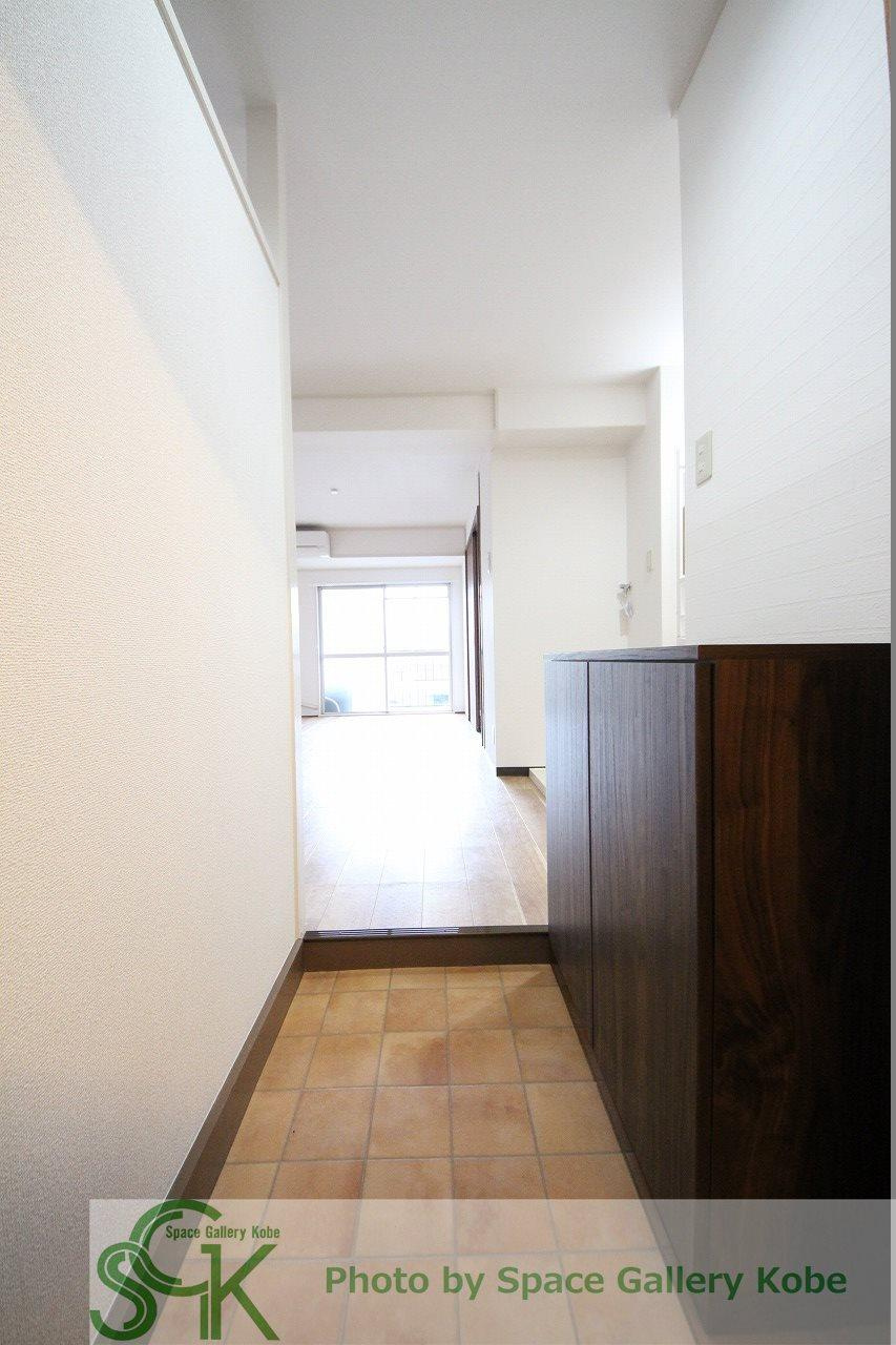 グランデ石屋川Ⅰの玄関|※お部屋により仕様が異なる場合があります。