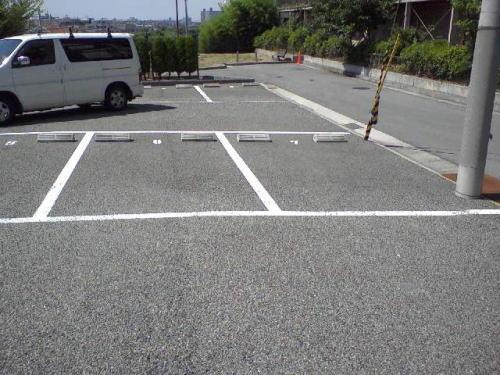サニーガーデン　C棟の駐車場