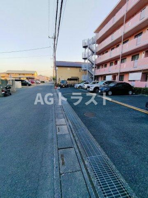 【駐車場】 | ザ・ロイヤルヴィレッヂ
