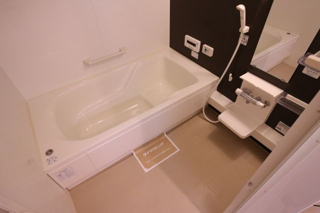 グランソレイユ南多聞台の浴室