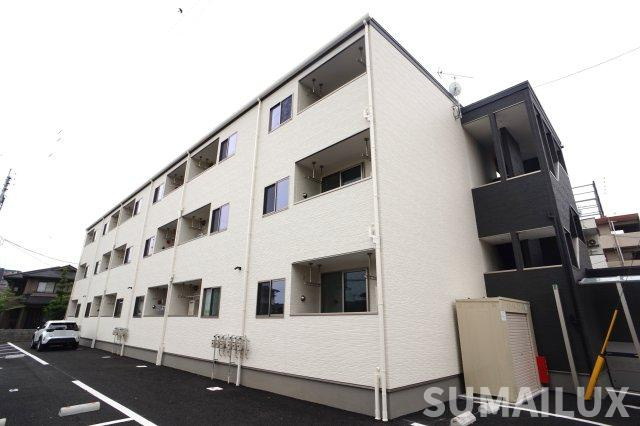 熊本市中央区八王寺町のアパートの外観