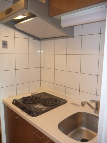 アーデン谷町　BRAVI不動産のキッチン|お料理しやすいキッチンです