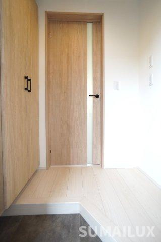 ネオステージ八王寺町の玄関