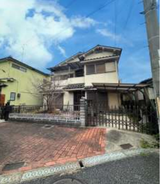 星田３丁目　中古一戸建ての外観|間取り図はいかがですか？ご希望を叶える間取りですか？リビングの広さは？水回りの位置は？カウンターキッチン？など色々な情報が集約されています。弊社ではリフォームなどのご相談も承っております。