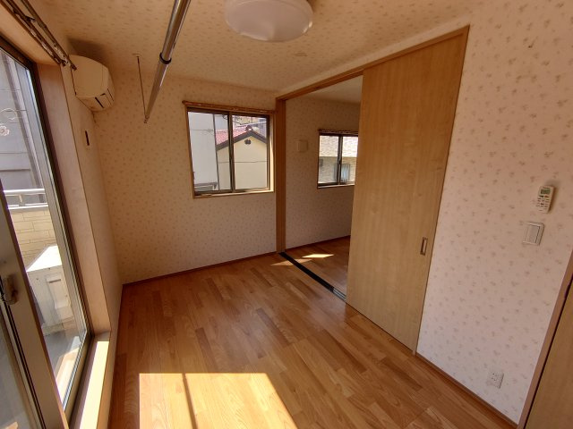 【築浅中古住宅】富士見市渡戸の洋室|2Ｆ洋室