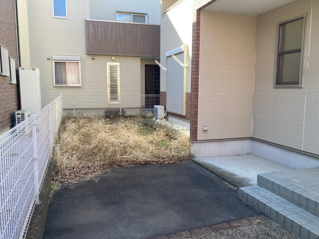 前橋市川原町　中古住宅の庭