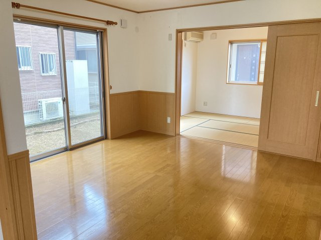 前橋市川原町　中古住宅の居間・リビング