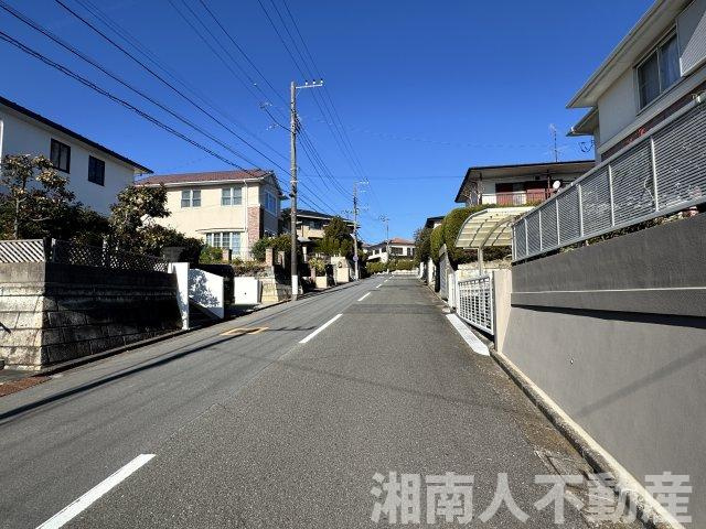 鎌倉市西鎌倉３丁目戸建ての前面道路含む現地写真|前面道路含む現地写真です