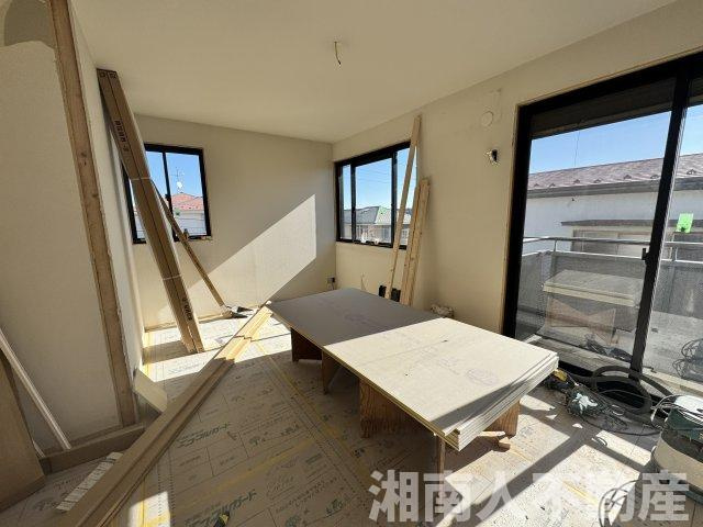 鎌倉市西鎌倉３丁目戸建ての洋室|きれいな洋室です