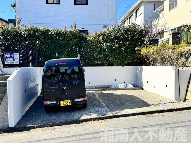 鎌倉市西鎌倉３丁目戸建ての駐車場|駐車場があるので、車を買う予定の方も安心です