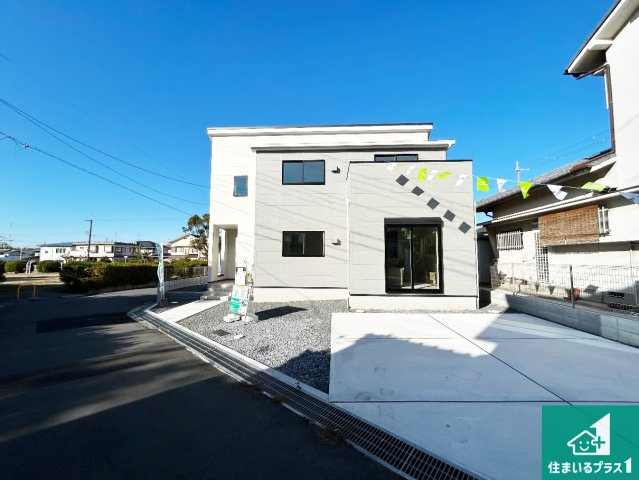 羽曳野市羽曳が丘西　第24-1期　新築一戸建ての外観|安心の10年保証！外観を美しく保ち、雨水で汚れを落とします！気になることがありましたら、お気軽にお問い合わせください！