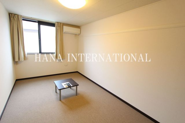 レオパレスステラの居間・リビング