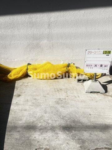 御影ハイツの駐車場