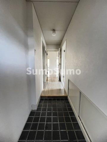 御影ハイツの玄関