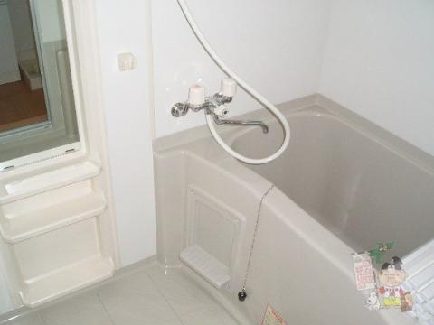 ラフィネ西之町の浴室|バス