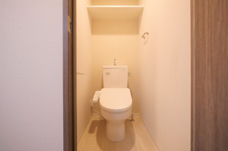 【トイレ】 | エスリード弁天町桜通レジデンス | 落ち着いたトイレです