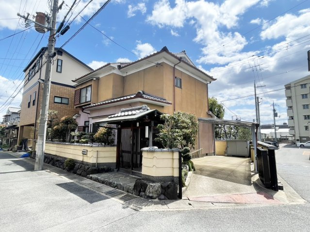 右京区太秦野元町　中古戸建の外観|三方（北・西・南）の角地物件となります■■■日住サービス京都五条店　冨岡勇人■■■