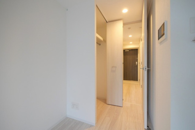 【収納】 | エスリード弁天町桜通レジデンス | ちょっとした収納スペースも充実しています