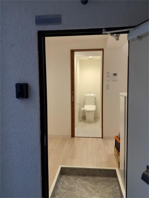 青葉マンションの玄関