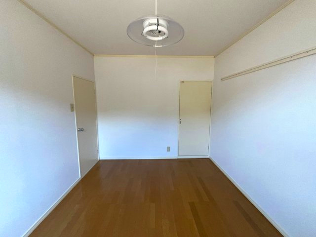 マロンコーポの洋室