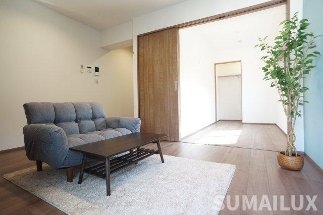 熊本市中央区水前寺２丁目の賃貸マンションの居間・リビング