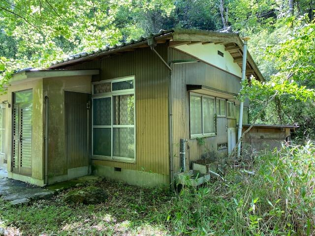 桐生市梅田町４丁目ログハウス風中古戸建の外観