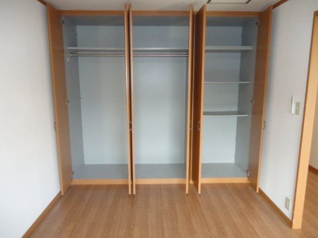 アベニール中島の収納|大容量のクローゼット