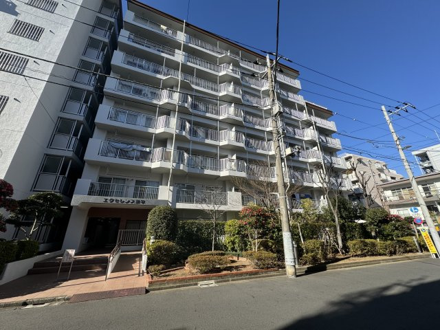 エクセレンス業平の外観