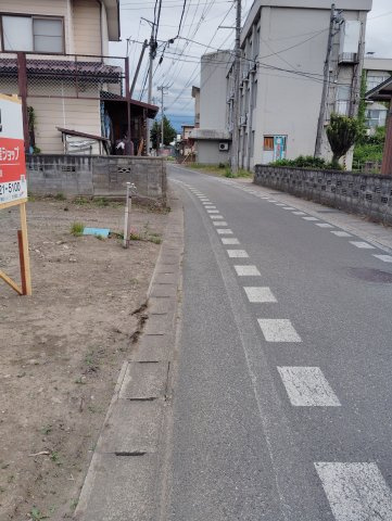 【前面道路含む現地写真】 | 米沢市下花沢１丁目　売地