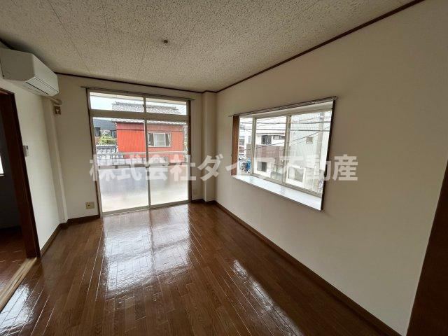 エルディム上地の居間・リビング