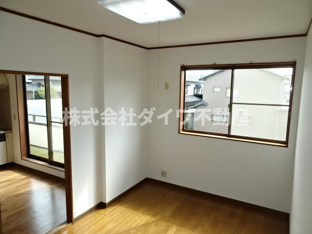 宇野ハイツの洋室