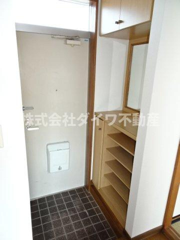 宇野ハイツの玄関